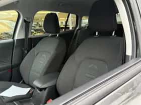Ford Focus (2022) thumbnail 13