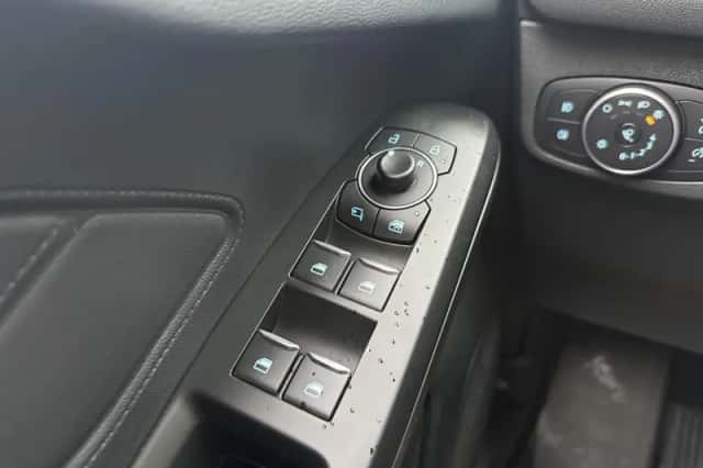 Ford Focus (2022) thumbnail 18