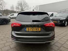 Ford Focus (2022) thumbnail 5