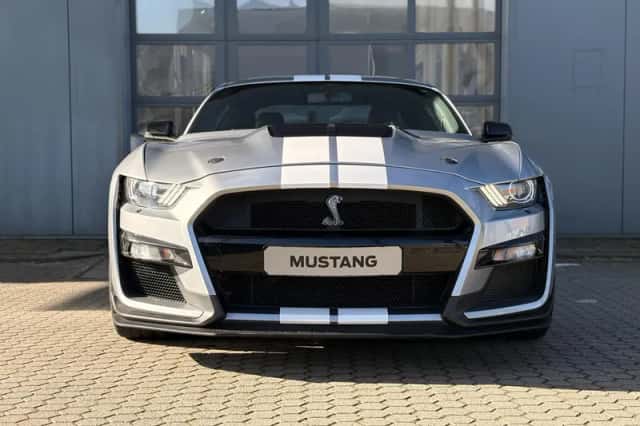 Ford Mustang (2020) thumbnail 3