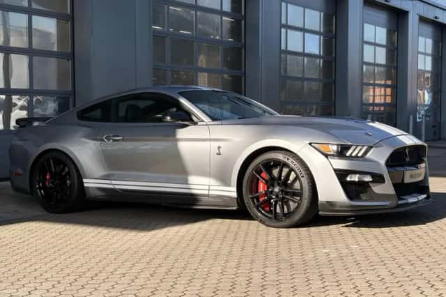 Ford Mustang (2020) thumbnail 4
