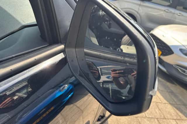 Ford Explorer (2025) thumbnail 10
