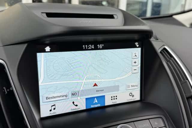 Ford C-Max (2018) thumbnail 18