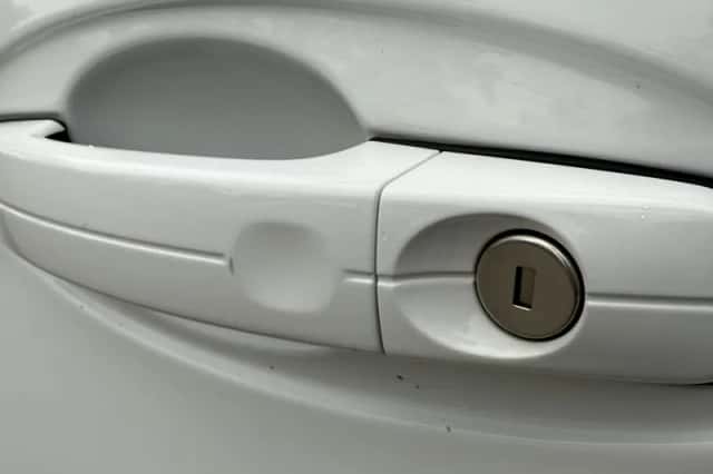 Ford C-Max (2018) thumbnail 9
