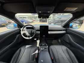Ford Mustang Mach-E (2021) thumbnail 14