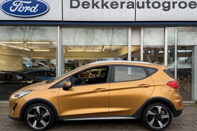 Ford Fiesta (2018) thumbnail 3
