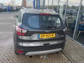 Ford Kuga (2018) thumbnail 5