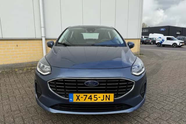 Ford Fiesta (2023) thumbnail 3