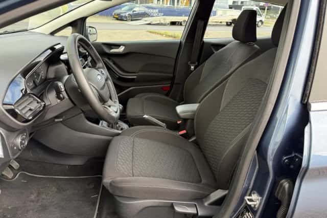 Ford Fiesta (2023) thumbnail 9