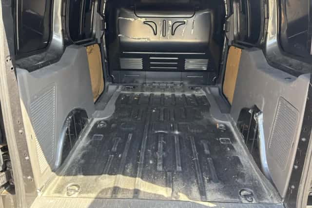Ford Transit Connect (2022) thumbnail 15