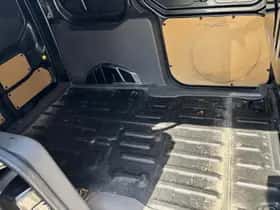 Ford Transit Connect (2022) thumbnail 16
