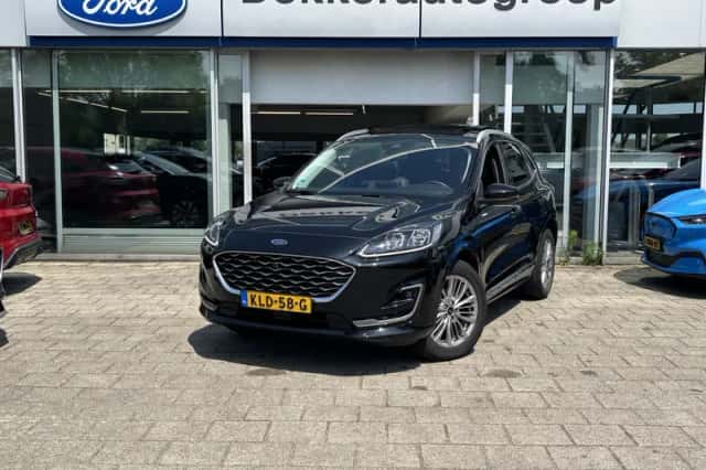 Ford Kuga (2022) thumbnail 2
