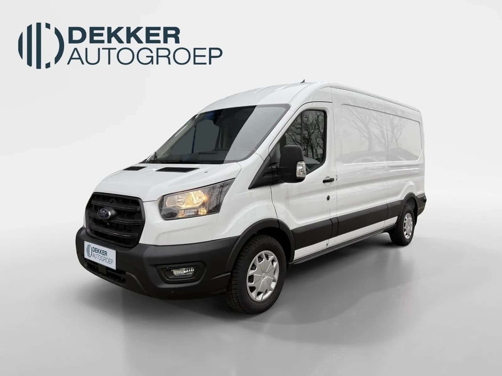Ford Transit (2024) — foto 1