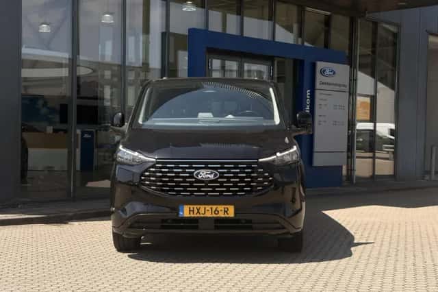 Ford Transit Custom (2025) thumbnail 3