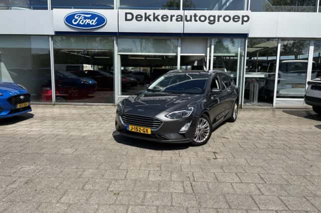Ford Focus (2019) thumbnail 2