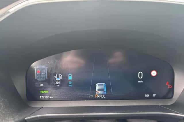 Ford Kuga (2024) thumbnail 5