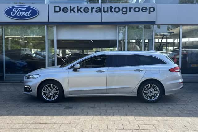 Ford Mondeo (2021) thumbnail 2