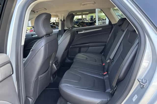 Ford Mondeo (2021) thumbnail 4