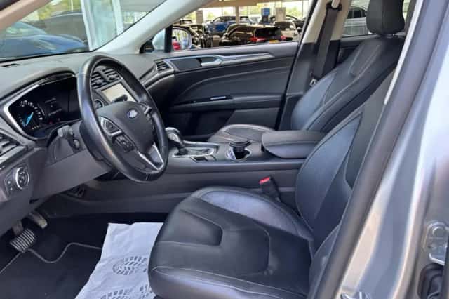 Ford Mondeo (2021) thumbnail 5