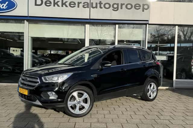 Ford Kuga (2019) thumbnail 2