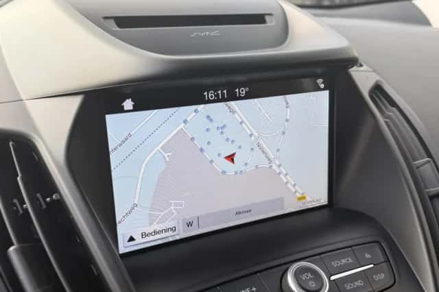 Ford Kuga (2019) thumbnail 17
