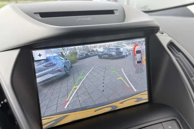 Ford Kuga (2019) thumbnail 18