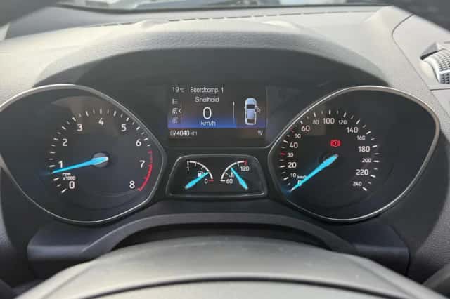 Ford Kuga (2019) thumbnail 20