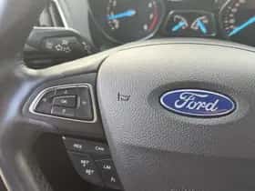 Ford Kuga (2019) thumbnail 21