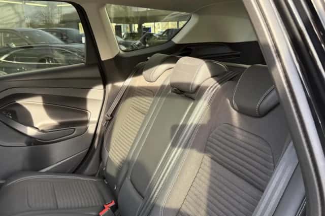 Ford Kuga (2019) thumbnail 24