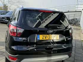 Ford Kuga (2019) thumbnail 4