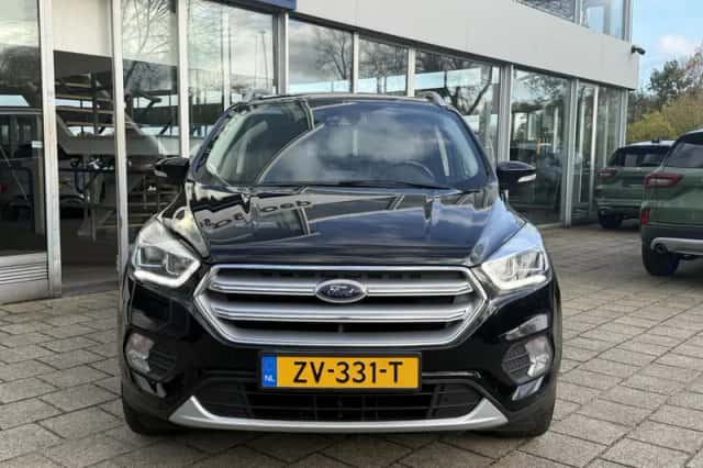 Ford Kuga (2019) thumbnail 6