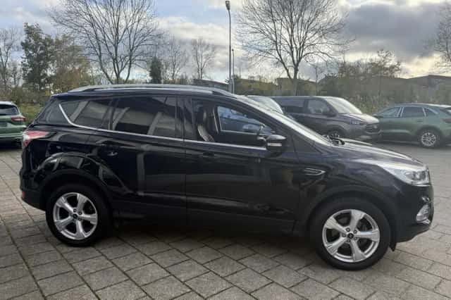 Ford Kuga (2019) thumbnail 7