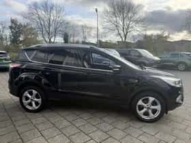 Ford Kuga (2019) thumbnail 7