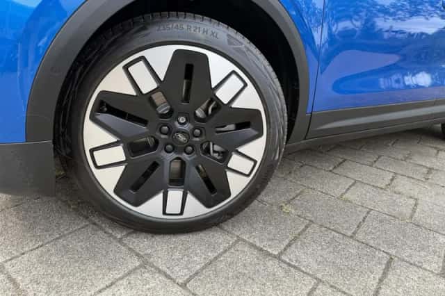 Ford Explorer (2026) thumbnail 10