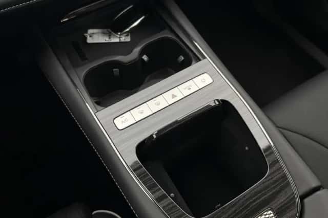 Omoda 5 EV (2026) thumbnail 36