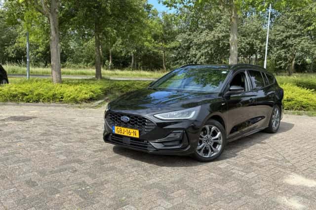 Ford Focus (2024) thumbnail 2