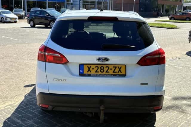 Ford Focus (2016) thumbnail 5