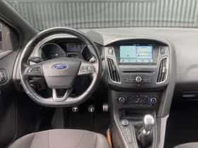 Ford Focus (2018) thumbnail 14