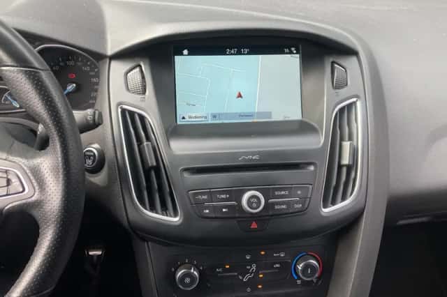 Ford Focus (2018) thumbnail 15