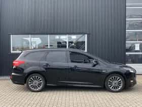 Ford Focus (2018) thumbnail 4