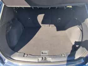 Ford Kuga (2023) thumbnail 11