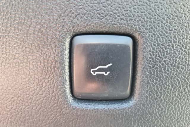 Ford Kuga (2023) thumbnail 12