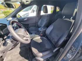 Ford Kuga (2023) thumbnail 14