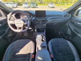 Ford Kuga (2023) thumbnail 15