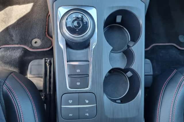 Ford Kuga (2023) thumbnail 21