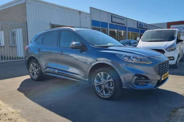 Ford Kuga (2023) thumbnail 8