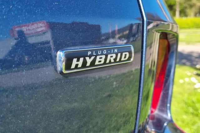 Ford Kuga (2023) thumbnail 9