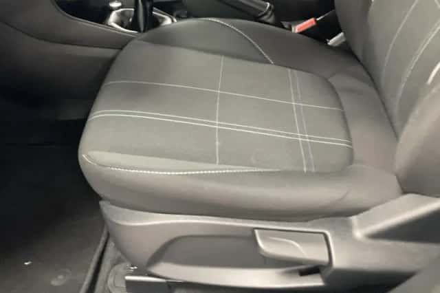 Ford Fiesta (2018) thumbnail 9
