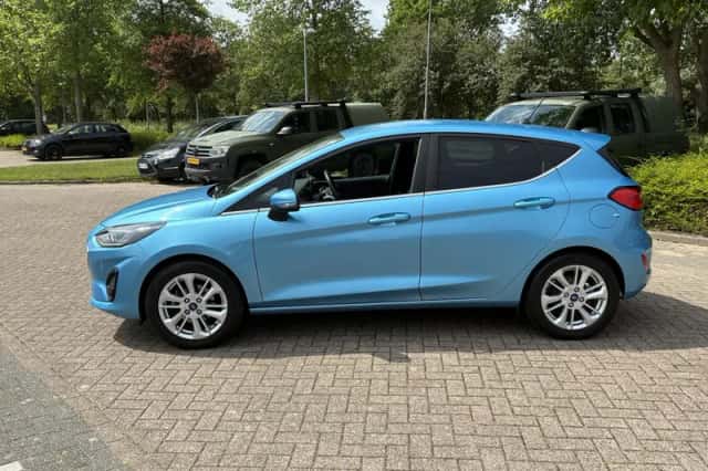 Ford Fiesta (2022) thumbnail 3