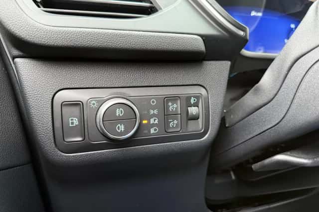 Ford Kuga (2021) thumbnail 11